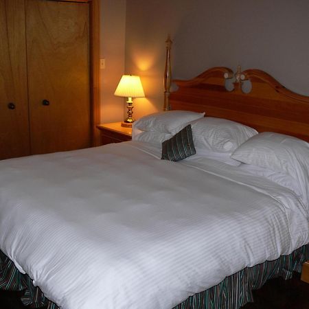 Eganridge Resort, Golf Club & Spa Bobcaygeon Номер фото