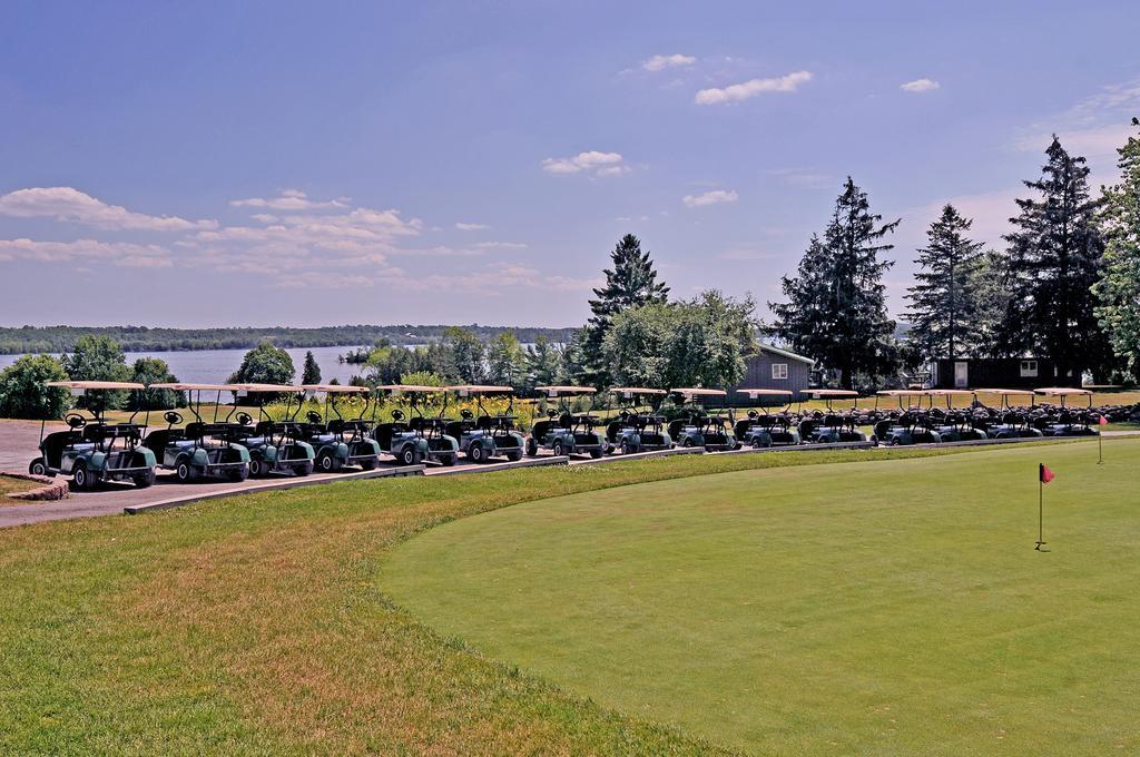 Eganridge Resort, Golf Club & Spa Bobcaygeon Экстерьер фото
