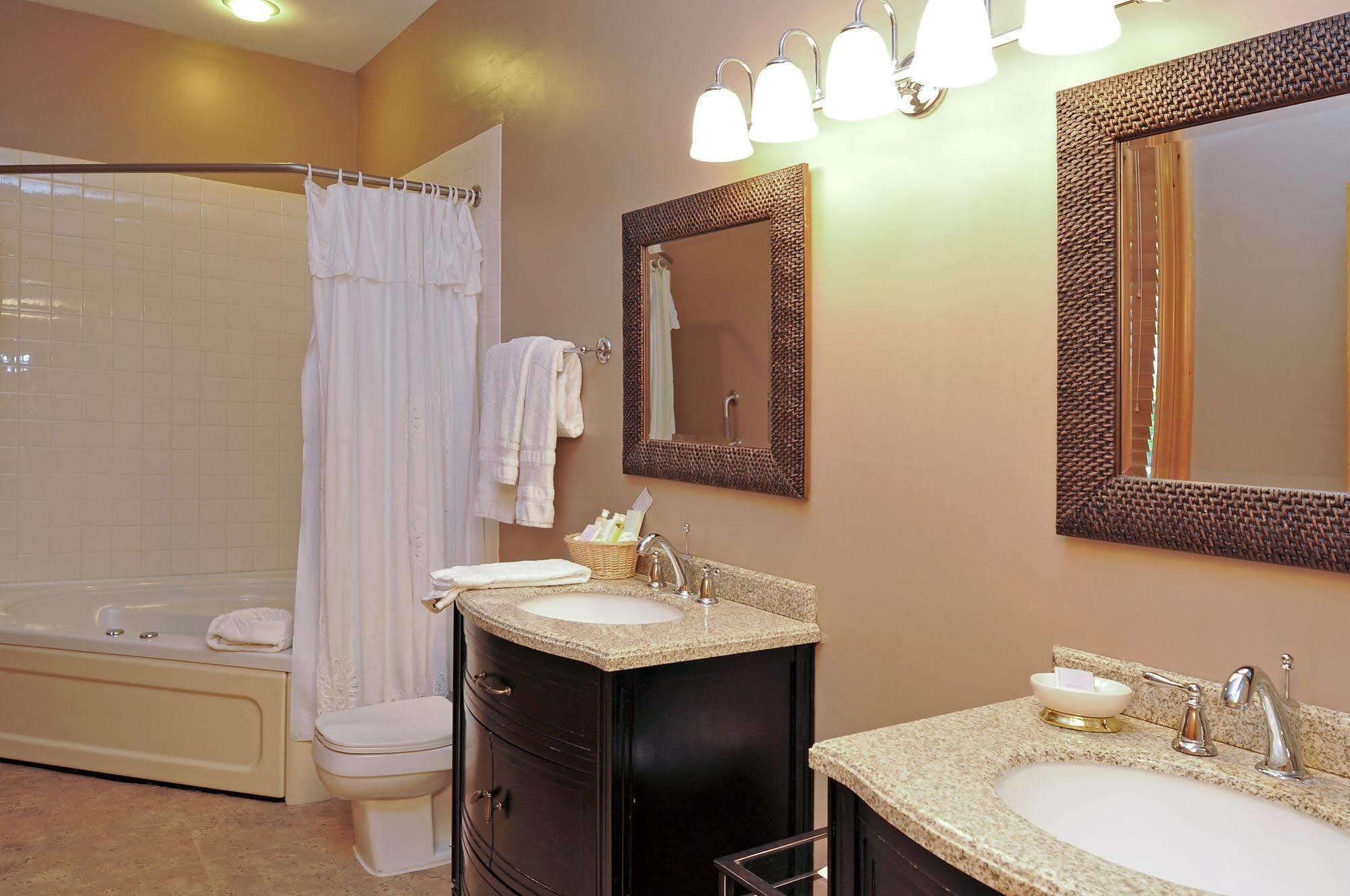 Eganridge Resort, Golf Club & Spa Bobcaygeon Экстерьер фото