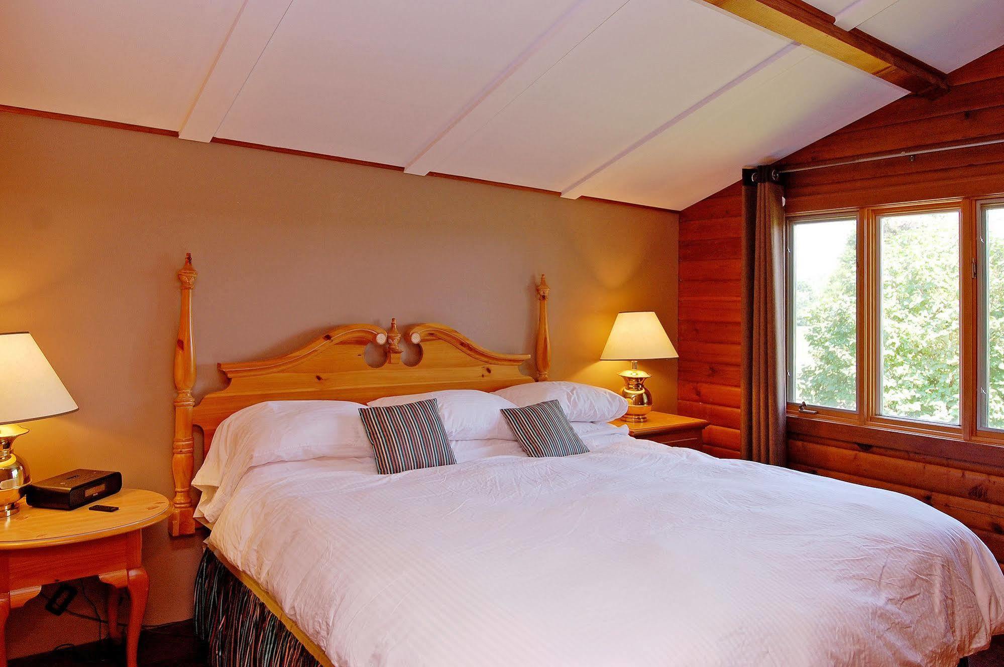 Eganridge Resort, Golf Club & Spa Bobcaygeon Экстерьер фото