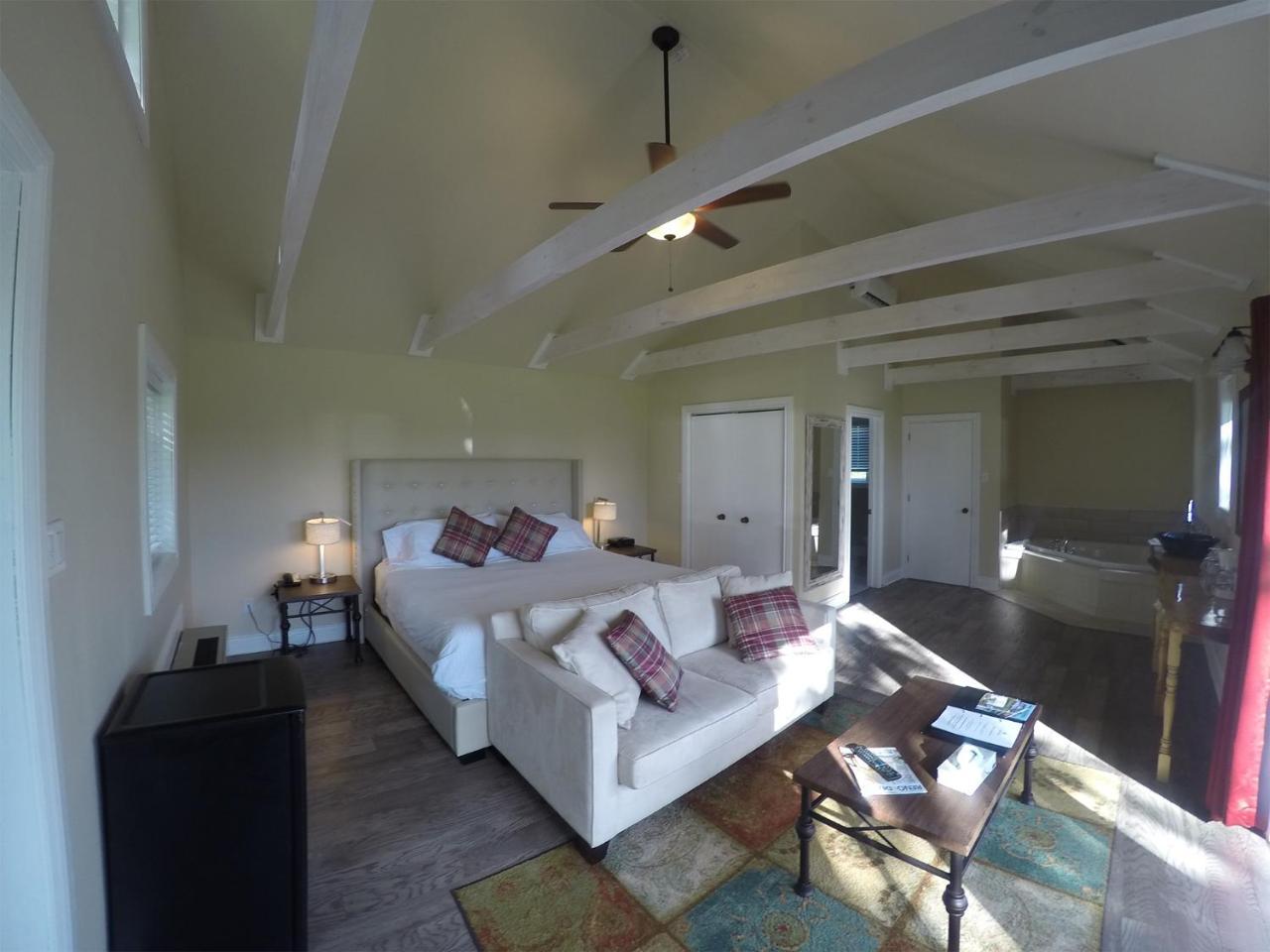 Eganridge Resort, Golf Club & Spa Bobcaygeon Экстерьер фото